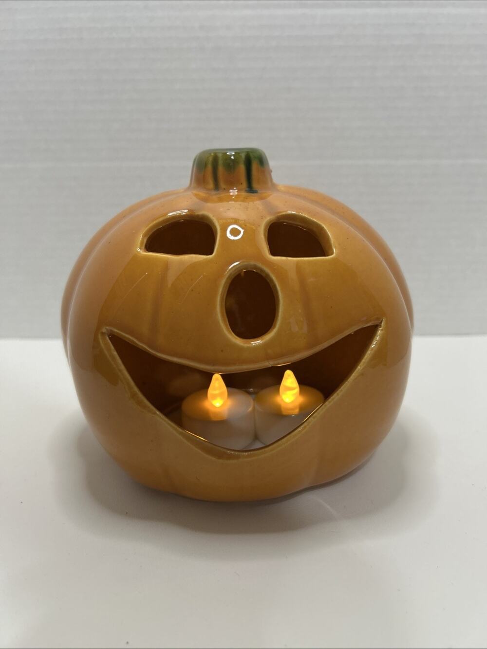 Vtg UPCO USA Halloween Smiling JACK-O-LANTERN Orange Pumpkin Ceramic Luminary
